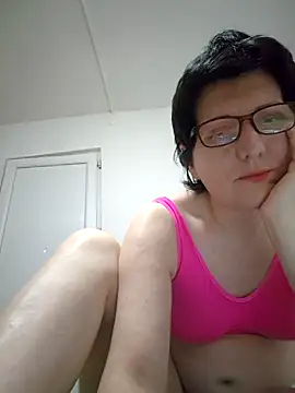 Snapshot of Vera_Elle chatting on May 4, 2026, 6:44 pm Vera Elle online show from May 4, 2026, 6:44 pm