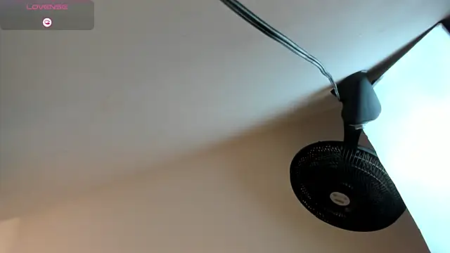 scarletbaker  online show from September 23, 2025, 12:23 pm