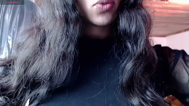 Snapshot of Sweet-Cris chatting on September 11, 2025, 6:08 pm Sweet-Cris online show from September 11, 2025, 6:08 pm