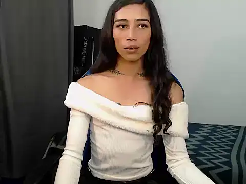 Sweet-Cris online show from February 19, 2026, 5:43 pm