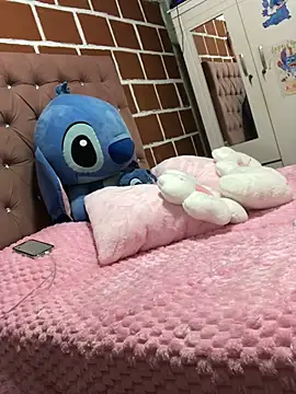 Rachellcooperrr online show from February 4, 2026, 12:27 am