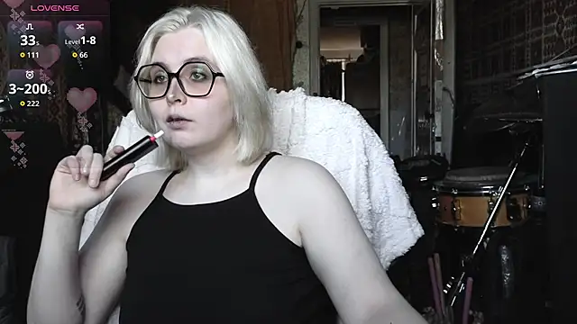 Snapshot of Hele_Michelle chatting on July 29, 2026, 11:31 am Hele Michelle online show from July 29, 2026, 11:31 am
