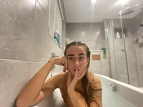 Snapshot of SexyySiSi chatting on November 11, 2025, 8:47 pm SexyySiSi online show from November 11, 2025, 8:47 pm