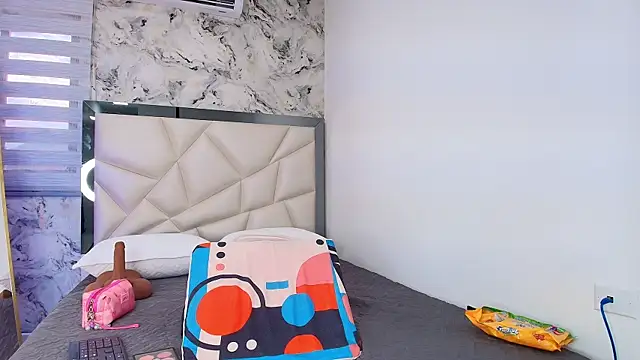 Snapshot of carol_juicyy chatting on November 26, 2025, 7:14 pm carol juicyy online show from November 26, 2025, 7:14 pm