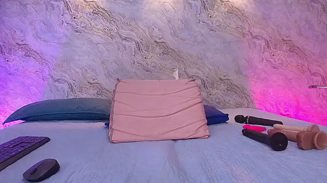 Snapshot of carol_juicyy chatting on October 7, 2025, 7:26 pm carol juicyy online show from October 7, 2025, 7:26 pm