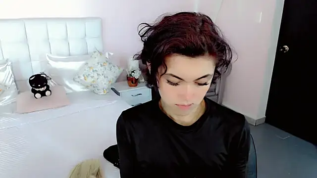 nathalialoes1 online show from November 29, 2025, 6:52 pm