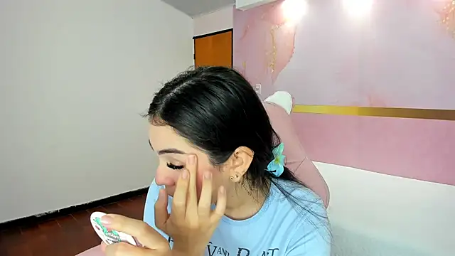 milk candy18 online show from November 6, 2025, 10:52 am