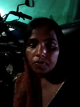 Snapshot of Cut_rajbati chatting on October 15, 2025, 1:30 pm Cut rajbati online show from October 15, 2025, 1:30 pm