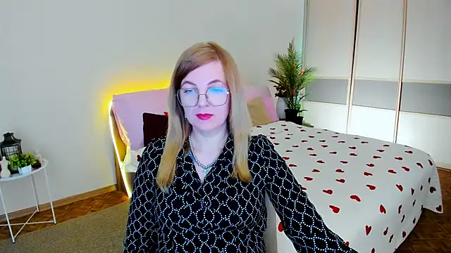 YourUniverser online show from May 28, 2026, 9:38 am
