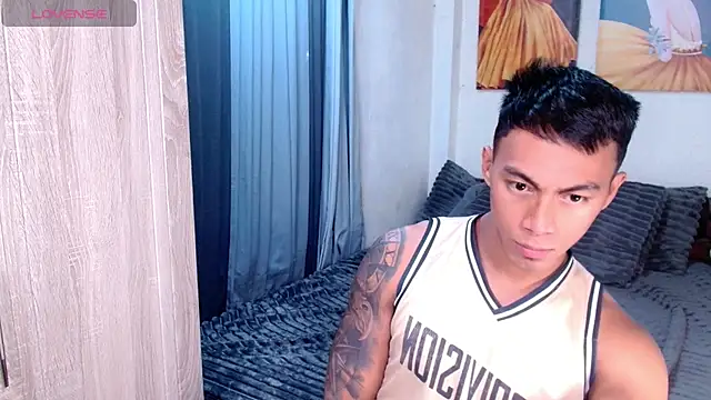 Snapshot of PinooyMilker chatting on April 6, 2026, 12:17 am PinooyMilker online show from April 6, 2026, 12:17 am