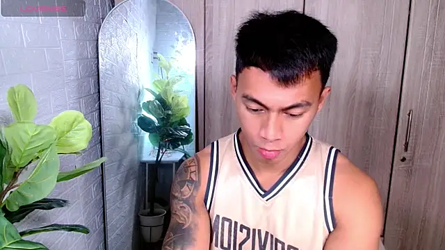 Snapshot of PinooyMilker chatting on March 22, 2026, 3:24 pm PinooyMilker online show from March 22, 2026, 3:24 pm