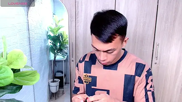 Snapshot of PinooyMilker chatting on February 11, 2026, 12:43 am PinooyMilker online show from February 11, 2026, 12:43 am