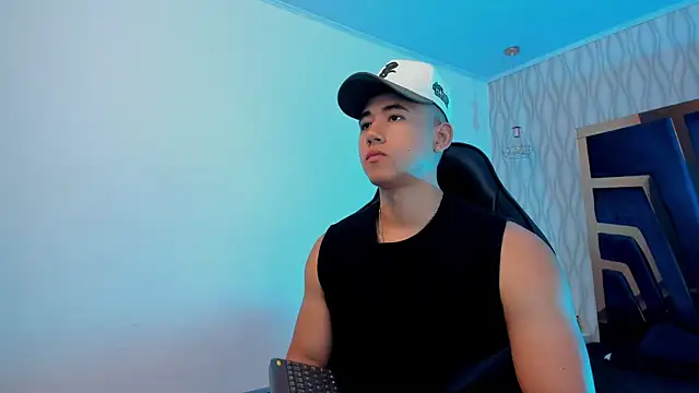 Snapshot of Draven_Marceaux chatting on November 7, 2025, 11:26 am Draven Marceaux online show from November 7, 2025, 11:26 am