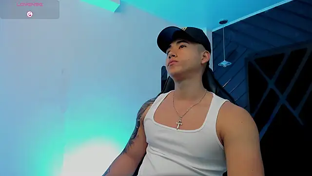 Snapshot of Draven_Marceaux chatting on November 25, 2025, 11:43 am Draven Marceaux online show from November 25, 2025, 11:43 am