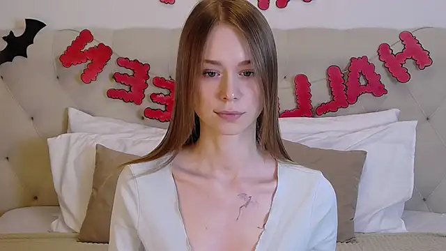 Snapshot of KarolinaConner chatting on October 27, 2025, 4:02 am KarolinaConner online show from October 27, 2025, 4:02 am