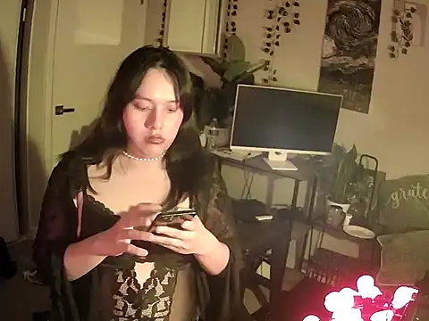 melany clary online show from October 13, 2025, 9:44 am