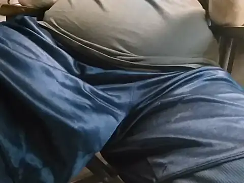 BabyBearMilk online show from March 17, 2026, 5:16 pm