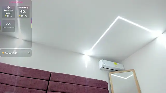 KellyRooss online show from November 28, 2025, 12:22 am