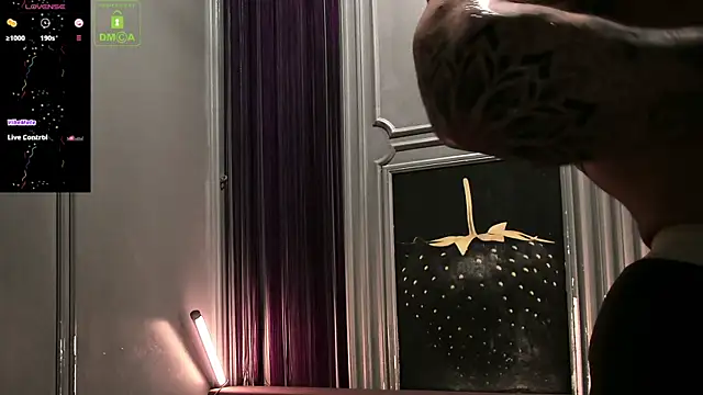 Snapshot of OliverSport chatting on April 8, 2026, 11:44 am OliverSport online show from April 8, 2026, 11:44 am