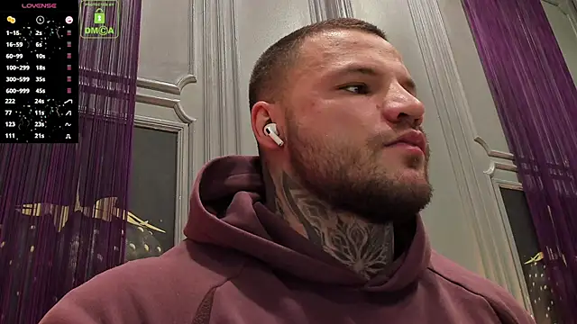 OliverSport online show from November 16, 2025, 10:53 am