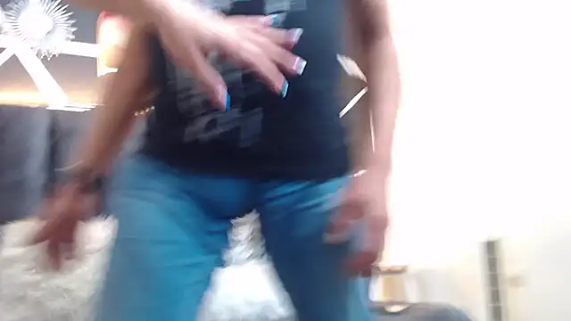 Snapshot of GabrielandAbigail chatting on February 5, 2026, 1:51 pm GabrielandAbigail online show from February 5, 2026, 1:51 pm