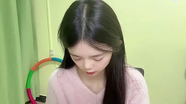 Snapshot of Nicole-13 chatting on November 17, 2025, 11:14 am Nicole-13 online show from November 17, 2025, 11:14 am