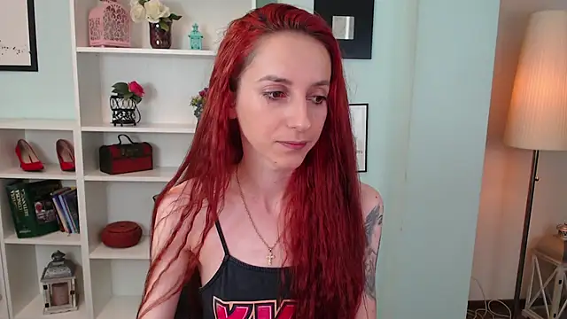 Julia Jae online show from September 24, 2025, 5:36 am