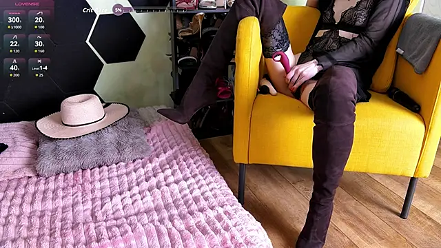 Snapshot of sexy-school chatting on April 6, 2026, 12:39 pm sexy-school online show from April 6, 2026, 12:39 pm