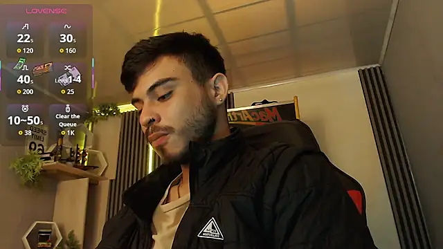 Snapshot of Bastian_MCcormick chatting on February 13, 2026, 2:39 pm Bastian MCcormick online show from February 13, 2026, 2:39 pm