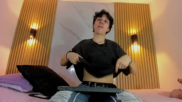 Snapshot of IM_DAREN chatting on November 25, 2025, 3:40 am IM DAREN online show from November 25, 2025, 3:40 am