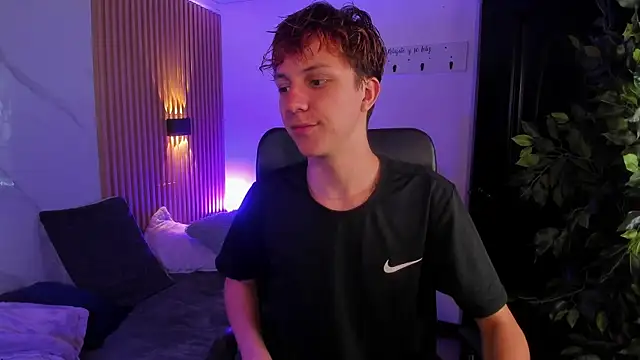 Snapshot of IM_DAREN chatting on April 6, 2026, 1:12 am IM DAREN online show from April 6, 2026, 1:12 am