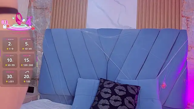 nathalia koch  online show from October 31, 2025, 7:43 pm