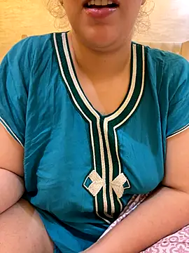 Snapshot of Bold-arabic-vibes chatting on September 17, 2025, 2:19 pm Bold-arabic-vibes online show from September 17, 2025, 2:19 pm