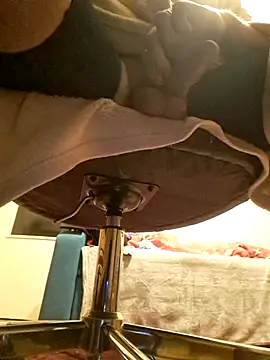 Niptalk84 online show from October 5, 2025, 8:32 pm