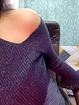 Snapshot of SEEMA_127 chatting on December 19, 2025, 5:32 am SEEMA 127 online show from December 19, 2025, 5:32 am