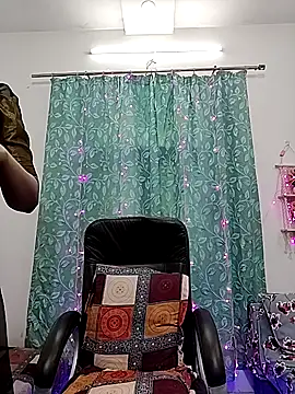 Snapshot of SEEMA_127 chatting on February 5, 2026, 5:25 am SEEMA 127 online show from February 5, 2026, 5:25 am