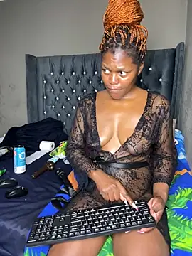 Snapshot of Kikie23 chatting on November 24, 2025, 12:10 am Kikie23 online show from November 24, 2025, 12:10 am