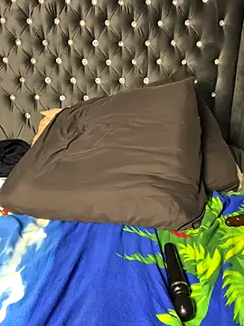 Snapshot of Kikie23 chatting on October 28, 2025, 6:40 pm Kikie23 online show from October 28, 2025, 6:40 pm