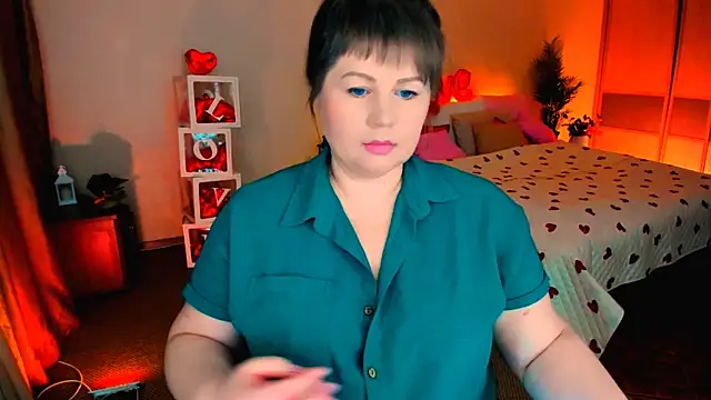 Snapshot of CrystaalStaar chatting on February 16, 2026, 8:07 pm CrystaalStaar online show from February 16, 2026, 8:07 pm