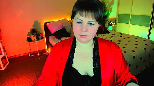 Snapshot of CrystaalStaar chatting on March 2, 2026, 9:44 pm CrystaalStaar online show from March 2, 2026, 9:44 pm