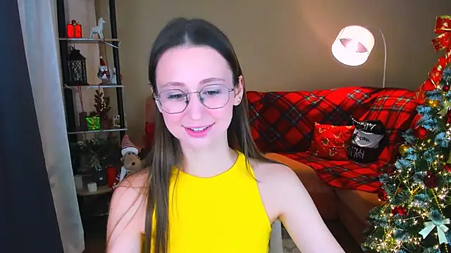 YourLovellyStory online show from December 17, 2025, 4:34 pm