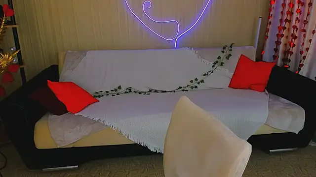 YourLovellyStory online show from March 8, 2026, 11:46 am