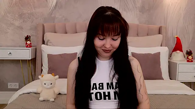 Snapshot of VanessaFields chatting on December 2, 2025, 3:03 pm VanessaFields online show from December 2, 2025, 3:03 pm