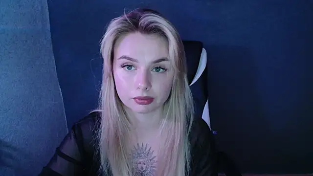 Snapshot of AngelicaHollywood chatting on September 14, 2025, 8:09 pm AngelicaHollywood online show from September 14, 2025, 8:09 pm