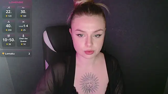 Snapshot of AngelicaHollywood chatting on November 12, 2025, 8:34 pm AngelicaHollywood online show from November 12, 2025, 8:34 pm