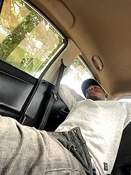 Snapshot of Dickey-B-RSA chatting on November 11, 2025, 7:25 am Dickey-B-RSA online show from November 11, 2025, 7:25 am