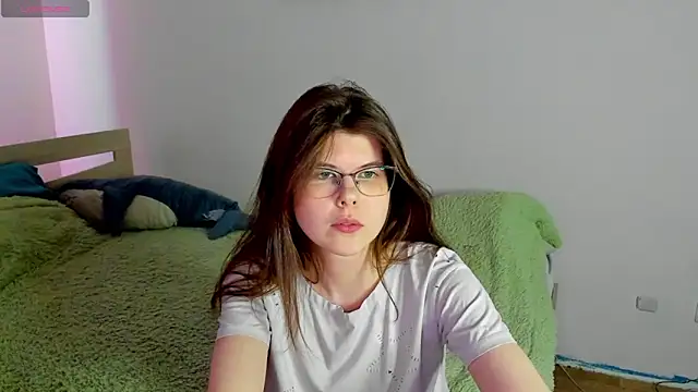 Snapshot of Beatrisss chatting on February 9, 2026, 3:59 am Beatrisss online show from February 9, 2026, 3:59 am