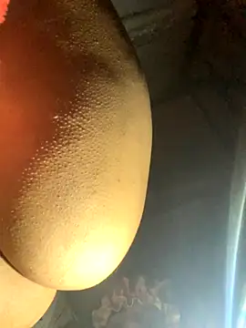 Snapshot of sweetpleasur3 chatting on November 1, 2025, 7:02 am sweetpleasur3 online show from November 1, 2025, 7:02 am