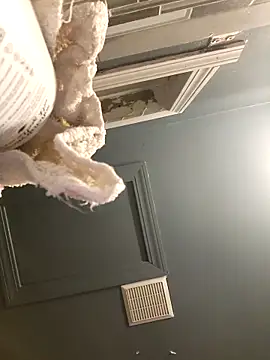 Snapshot of chocolate_bella chatting on November 29, 2025, 5:29 am chocolate bella online show from November 29, 2025, 5:29 am