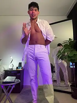 Snapshot of austin_spears_ chatting on January 16, 2026, 1:31 am austin spears online show from January 16, 2026, 1:31 am